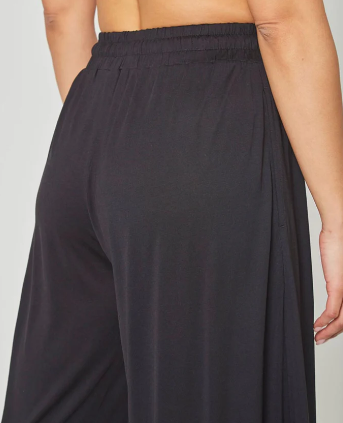 MPG Sport Maeve Wide Leg Cropped Pant