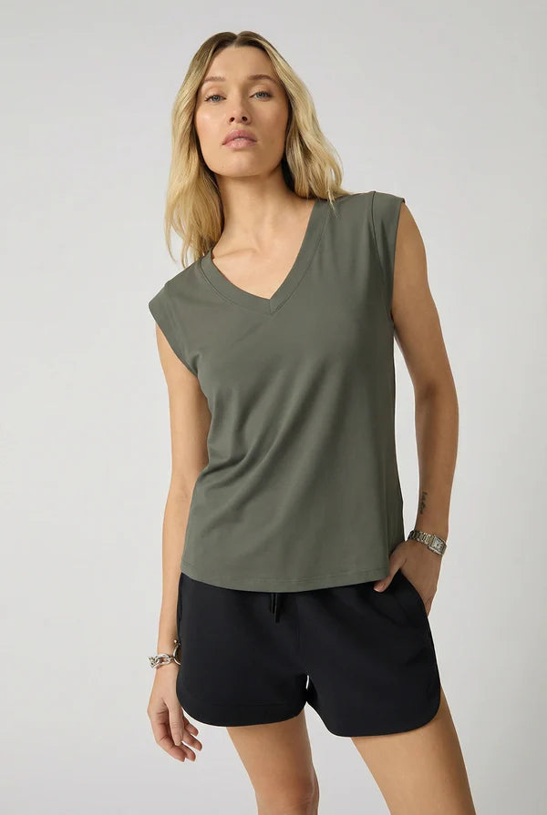 MPG Dynamic V Neck Cap Sleeve T Shirt