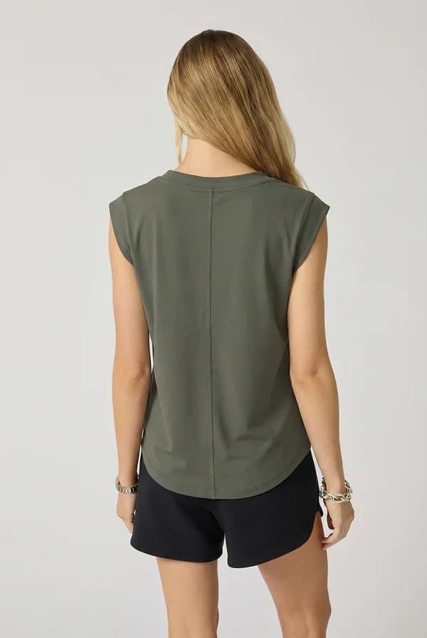 MPG Dynamic V Neck Cap Sleeve T Shirt