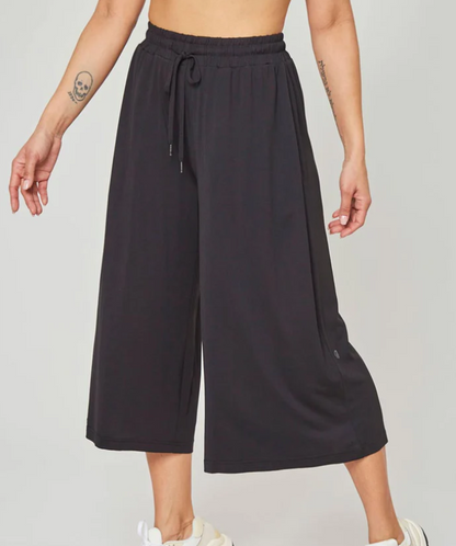 MPG Sport Maeve Wide Leg Cropped Pant