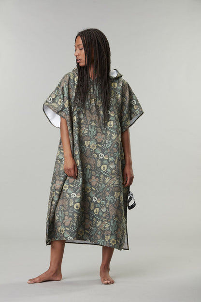 Picture Organic Nug Poncho